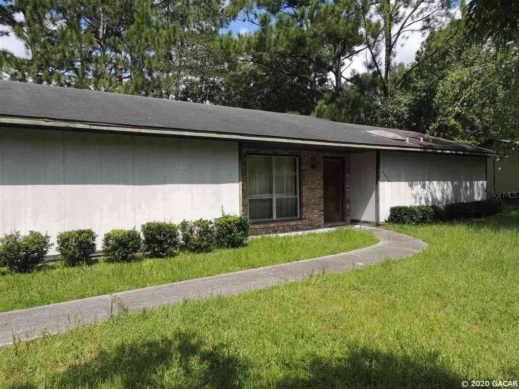 Property Photo:  5806 NW 27th Street  FL 32653 