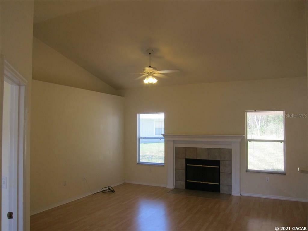 Property Photo:  1036 NW 86th Terrace  FL 32606 