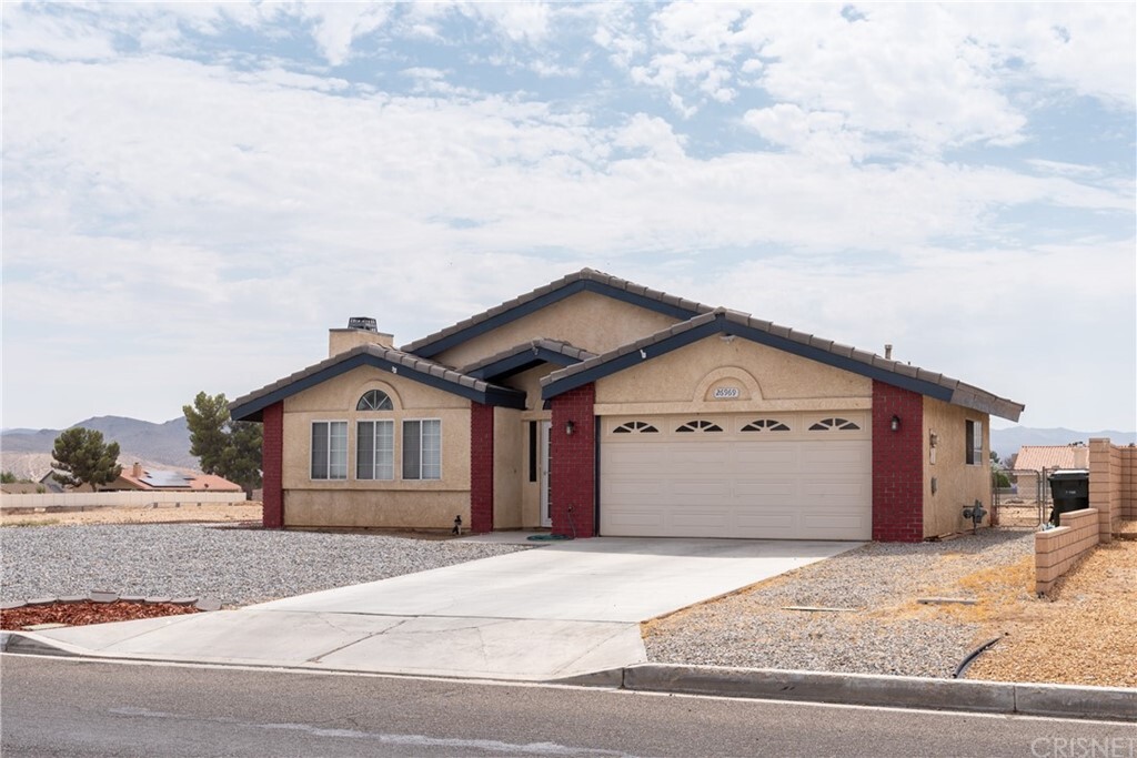 Property Photo: 26969 Lakeview Drive CA 92342