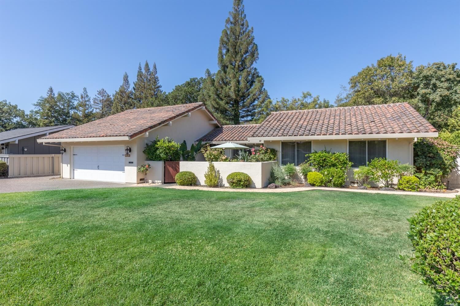 Property Photo:  205 Kaanapali Drive  CA 94558 