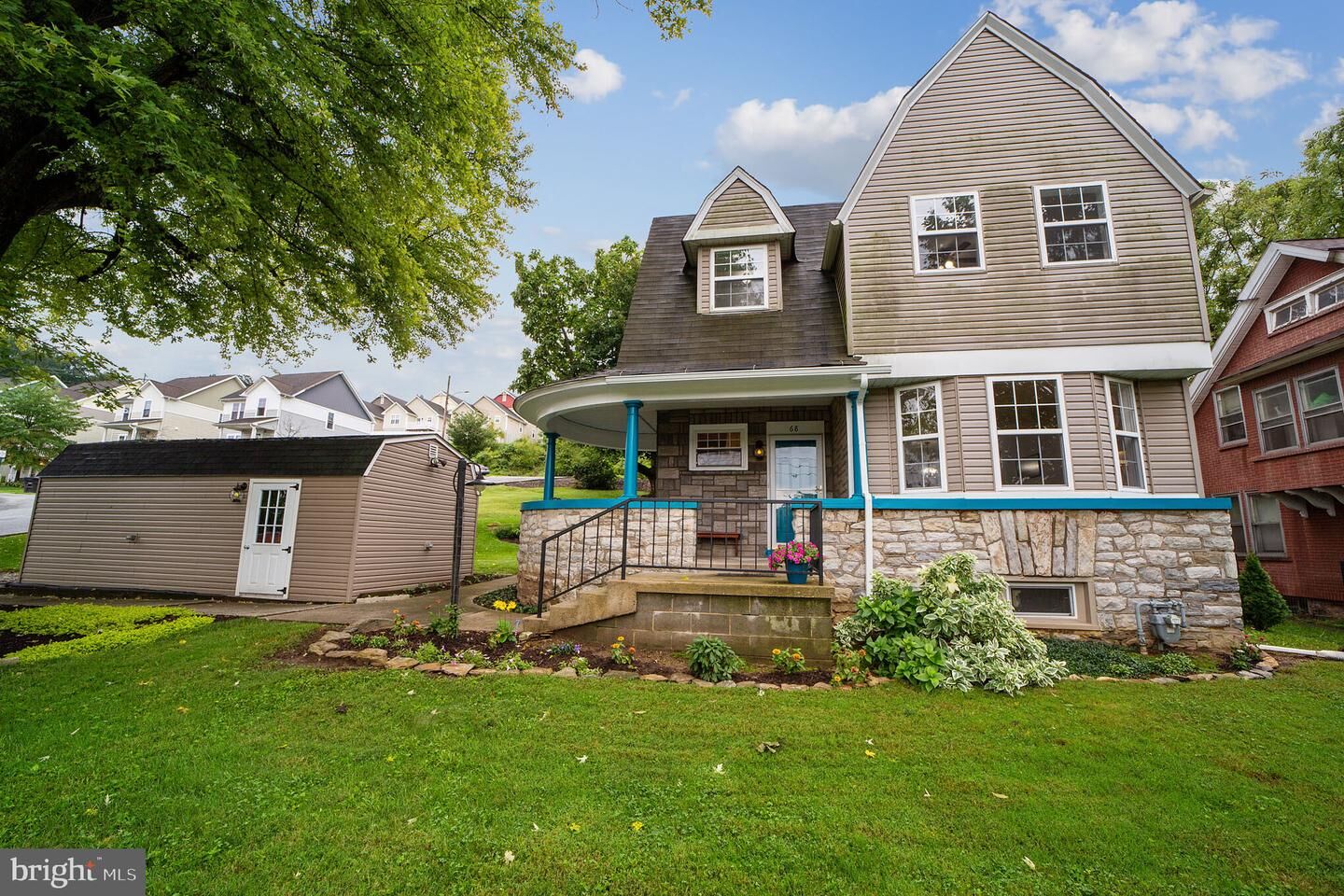 Property Photo:  68 Oak Street  PA 19320 