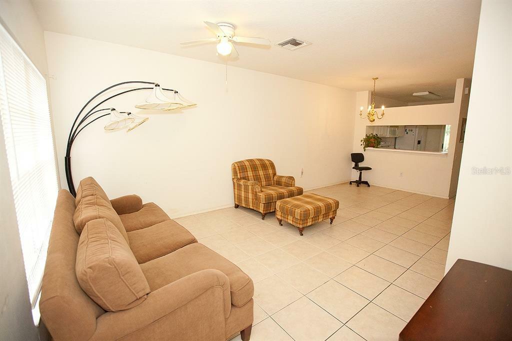 Property Photo:  2471 Lake Woodberry Circle  FL 33510 