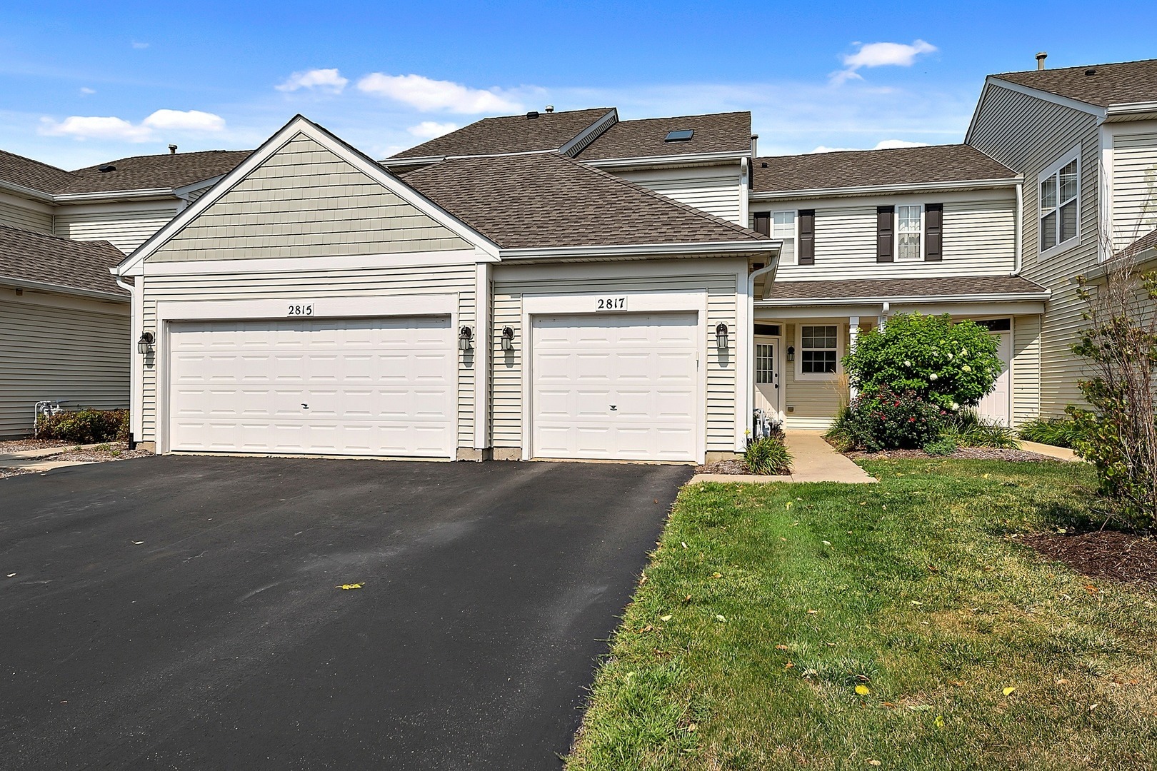 Property Photo: 2817 Gypsum Circle IL 60564