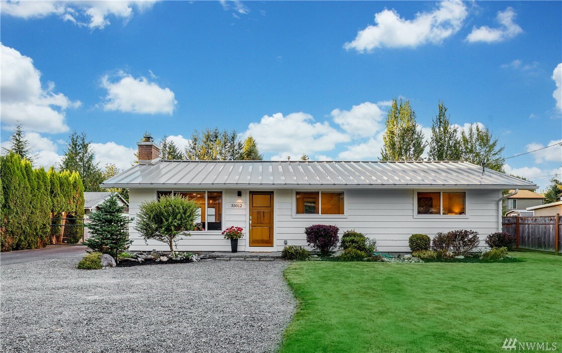 Property Photo: 33012 SE 43rd St S WA 98024