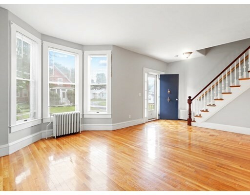 Property Photo:  39 Chestnut St  MA 01801 