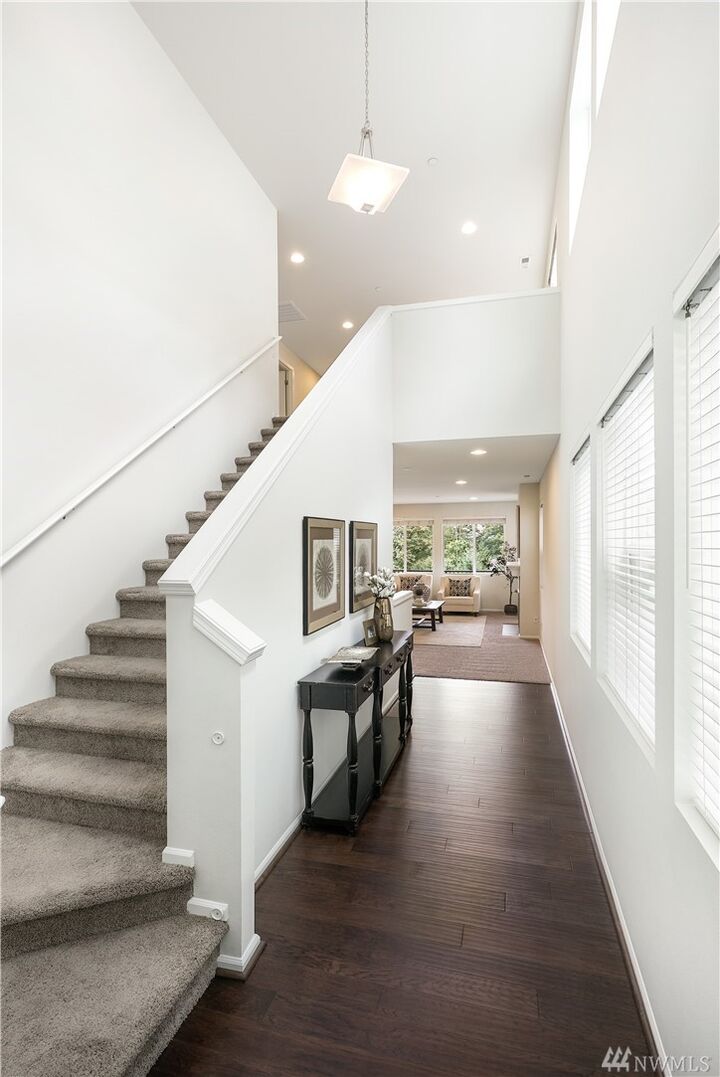 Property Photo:  21040 37th Ct S 6  WA 98198 