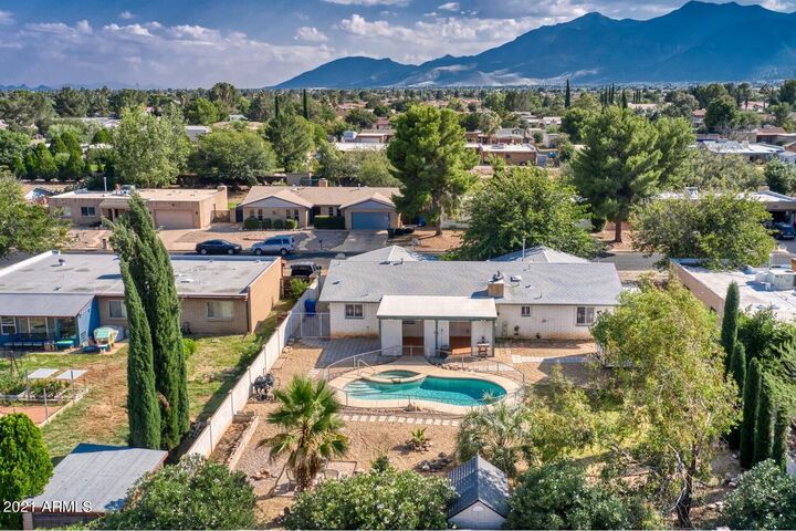 Property Photo: 3027 Oak Hill Street AZ 85650