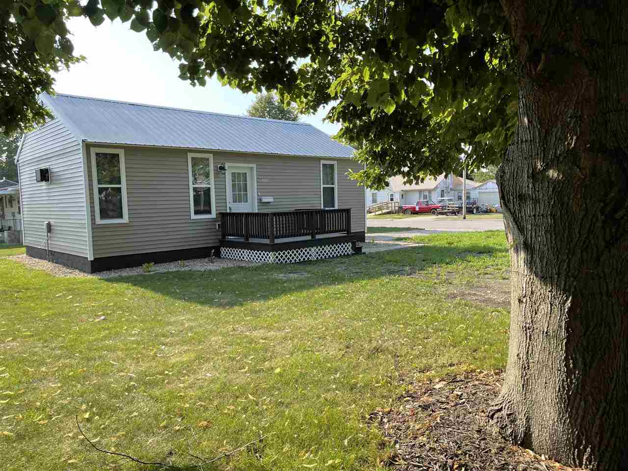 Property Photo:  602 Maple  IA 50602 