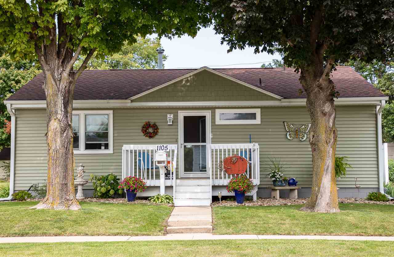 Property Photo: 1105 L Avenue IA 50638