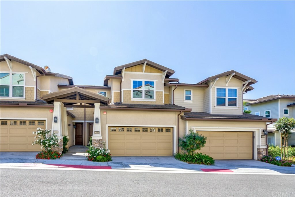 Property Photo:  18666 Clubhouse Drive  CA 92886 