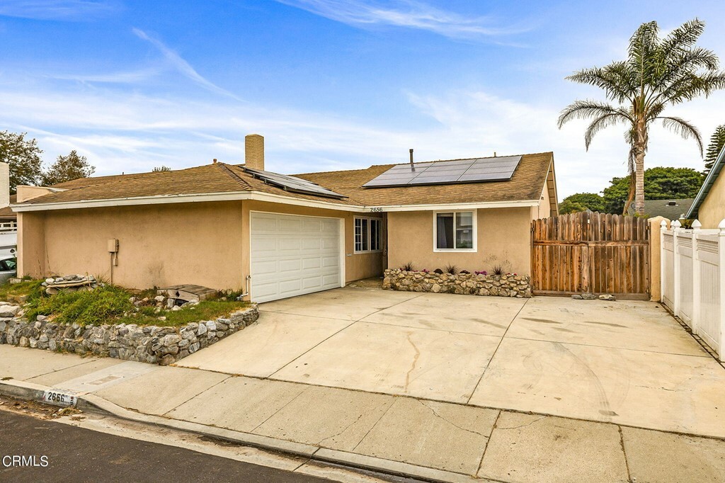 Property Photo:  2656 Bolker Way  CA 93041 