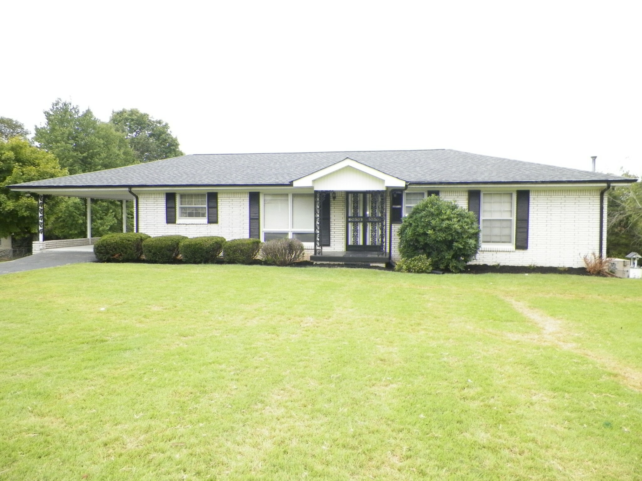 Property Photo: 158 Circle Dr TN 37074