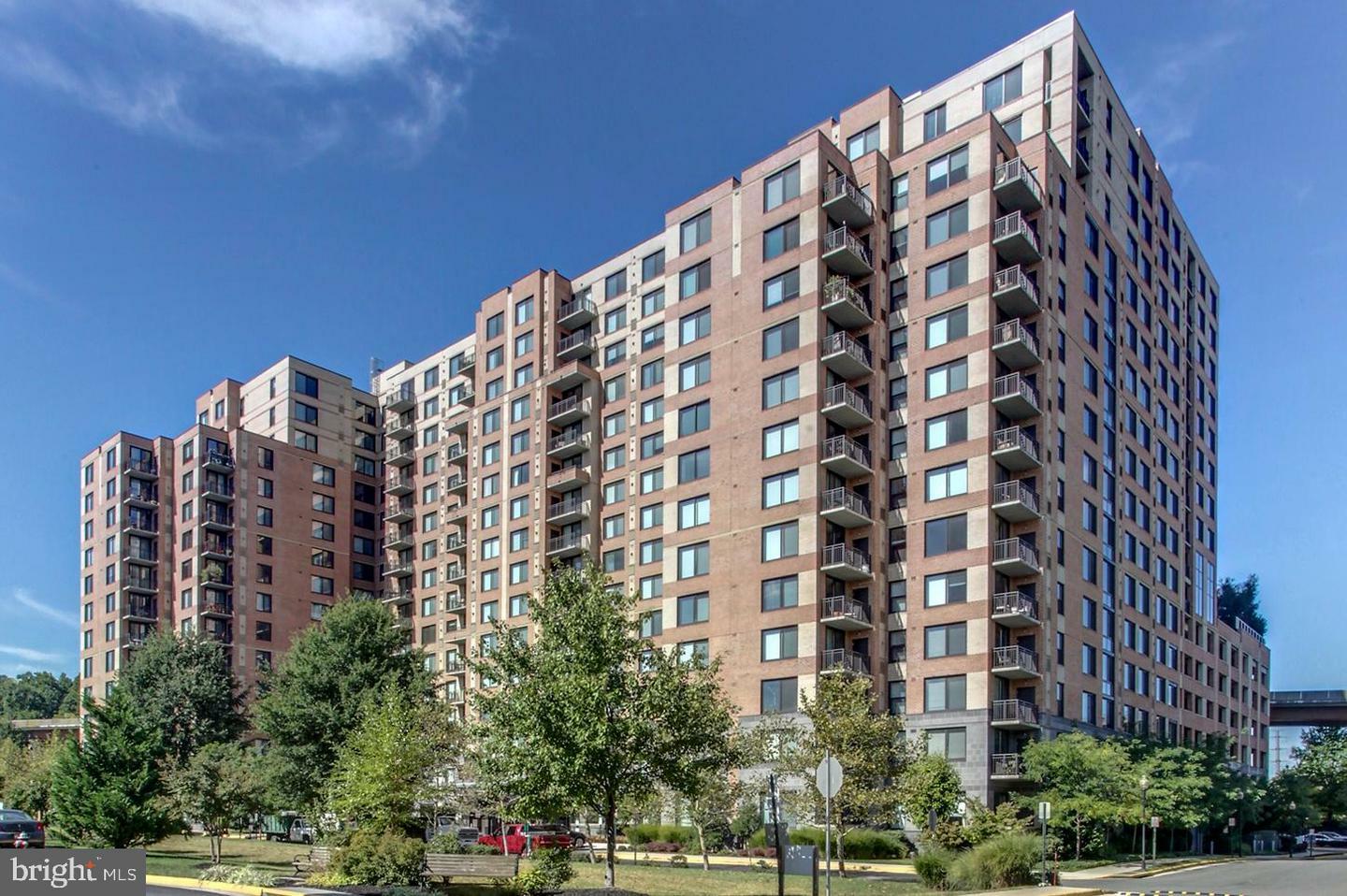 Property Photo:  2451 Midtown Avenue 921  VA 22303 