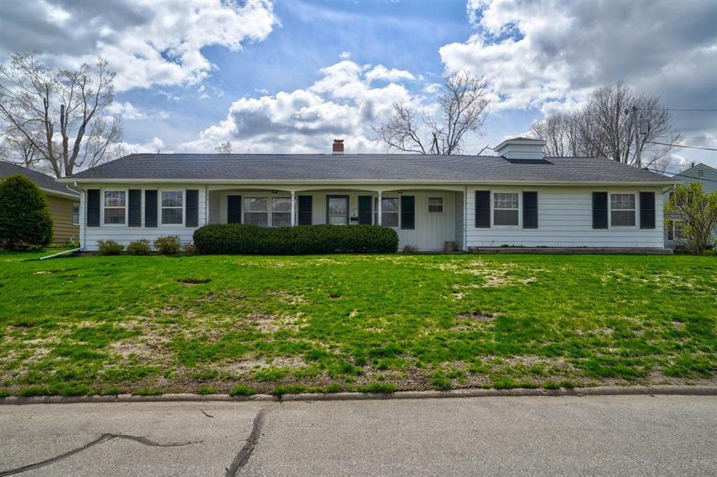 Property Photo:  1239 Robinwood Lane NE  IA 52402 