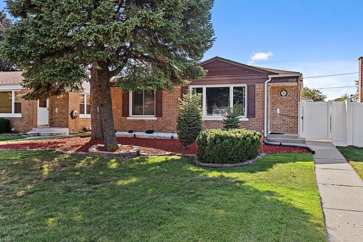 2932 George Street  Franklin Park IL 60131 photo