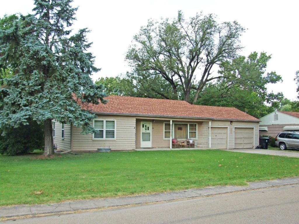 Property Photo:  3023 SE Kentucky  KS 66605 