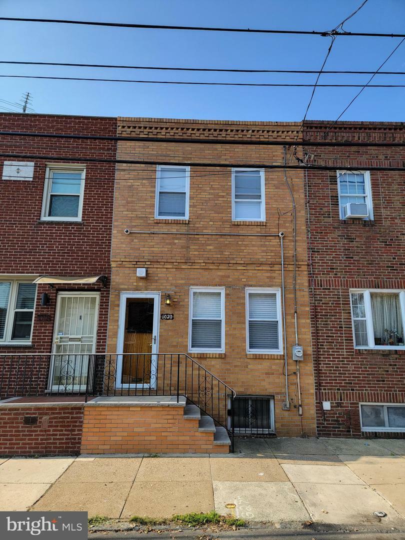 Property Photo:  1020 McKean Street  PA 19148 