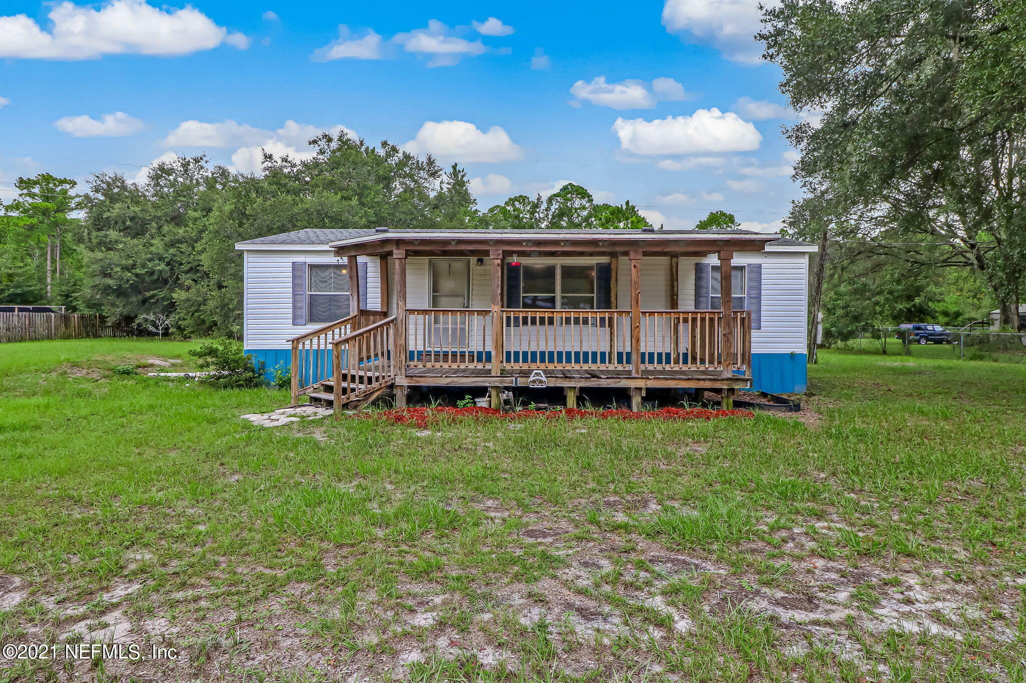 Property Photo:  85507 Radio Avenue  FL 32097 