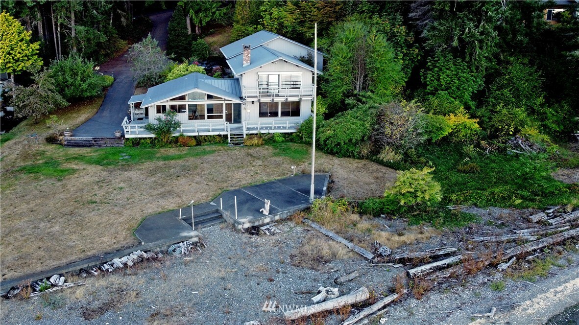 Property Photo:  7130 Sandy Point Beach Road NE  WA 98516 