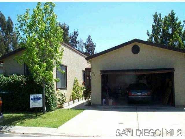 Property Photo:  1044 Badger Way  CA 92081 