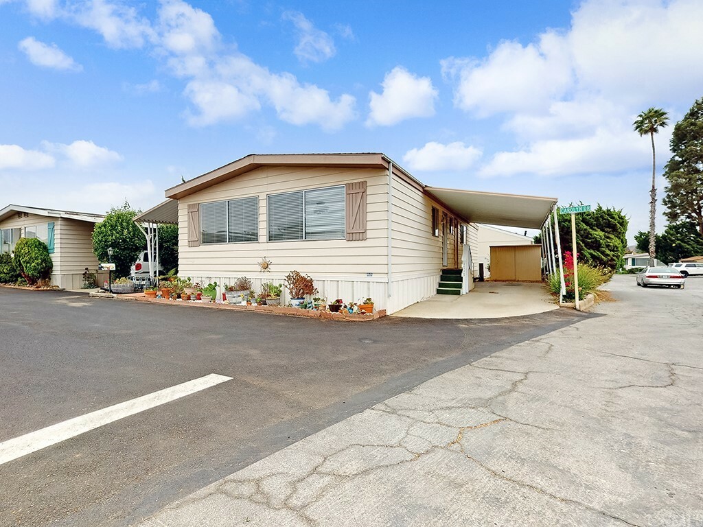 Property Photo:  1717 Carolyn Drive  CA 93405 