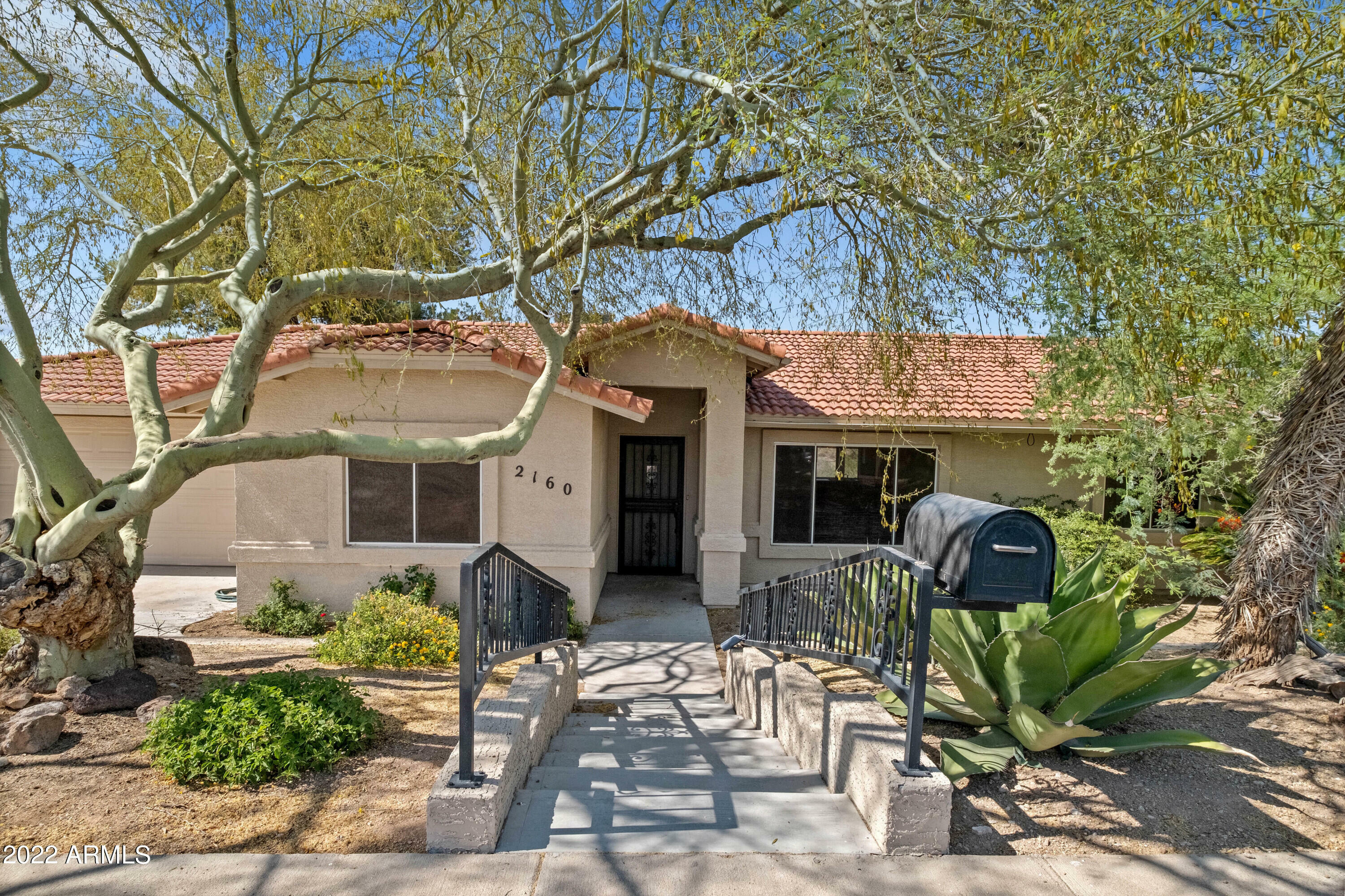 Property Photo:  2160 W Terrace Drive  AZ 85390 