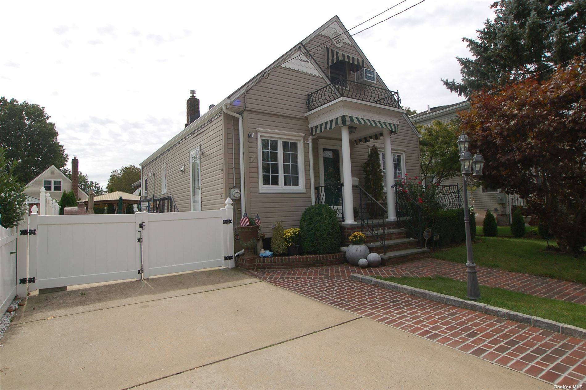 Property Photo:  530 6th Avenue  NY 11040 