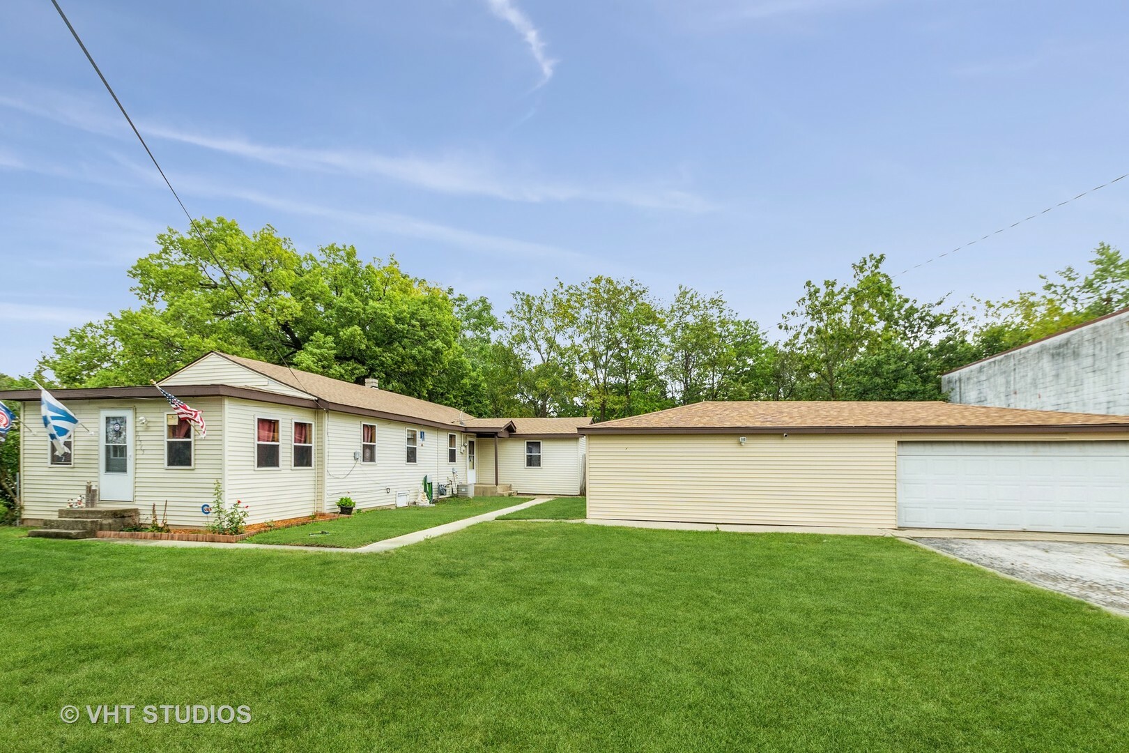 Property Photo:  14545 Waverly Avenue  IL 60445 