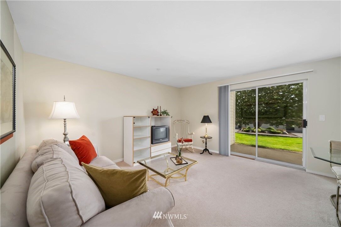 Property Photo: 5000 Lake Washington Boulevard NE F103 WA 98056