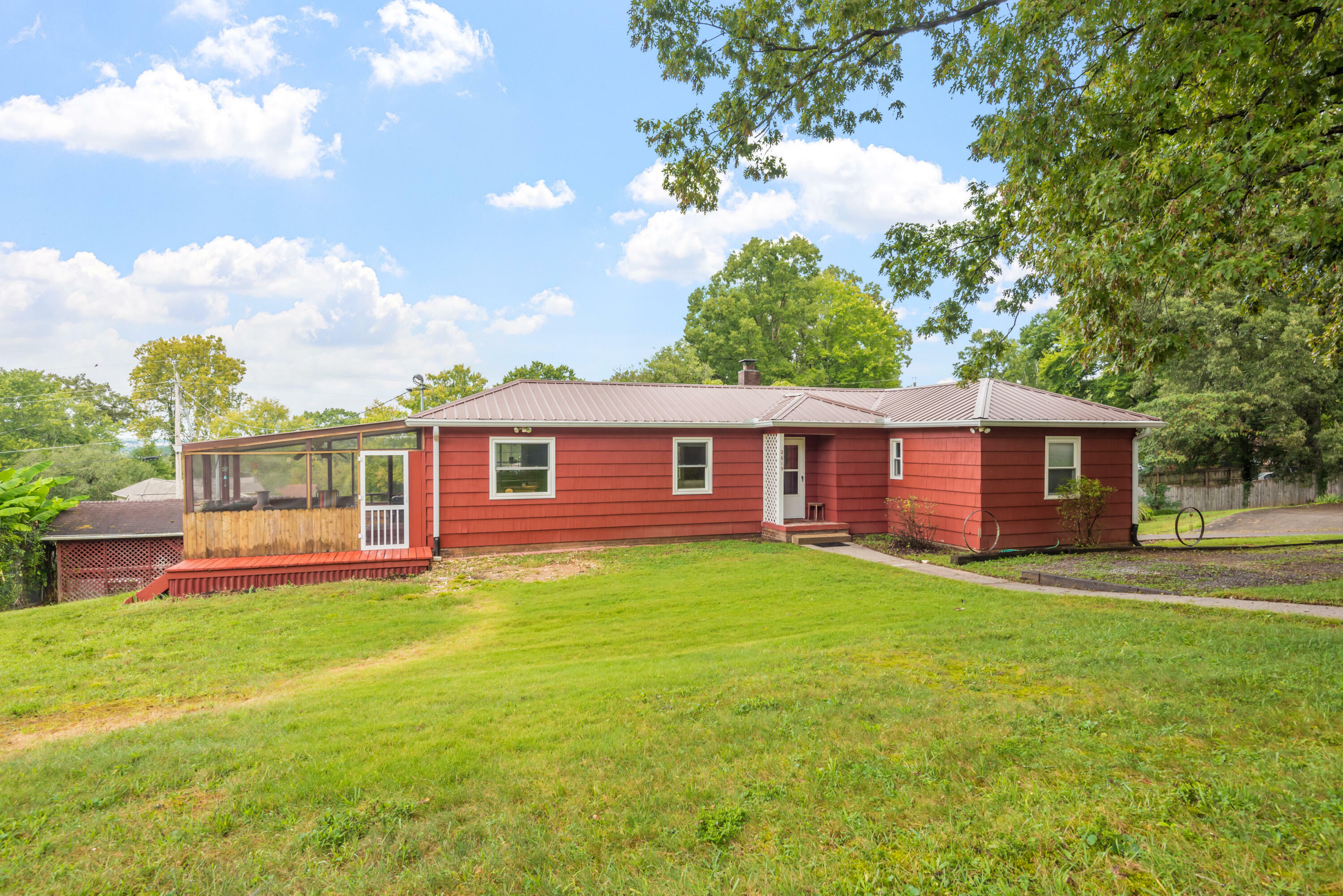 Property Photo:  2619 Magill Ave  TN 37804 