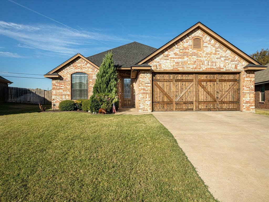 Property Photo:  1421 Lauren Lane  TX 76048 