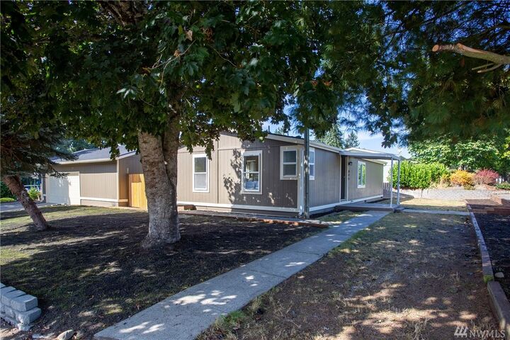 Property Photo:  845 Nottingham Dr SE  WA 98503 