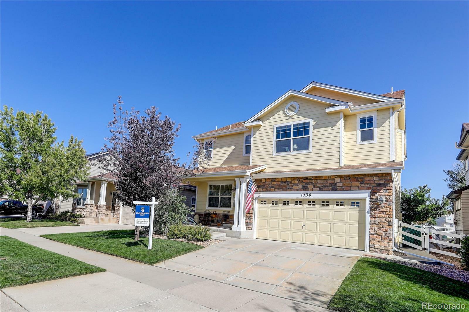 Property Photo: 1336 S Duquesne Circle CO 80018