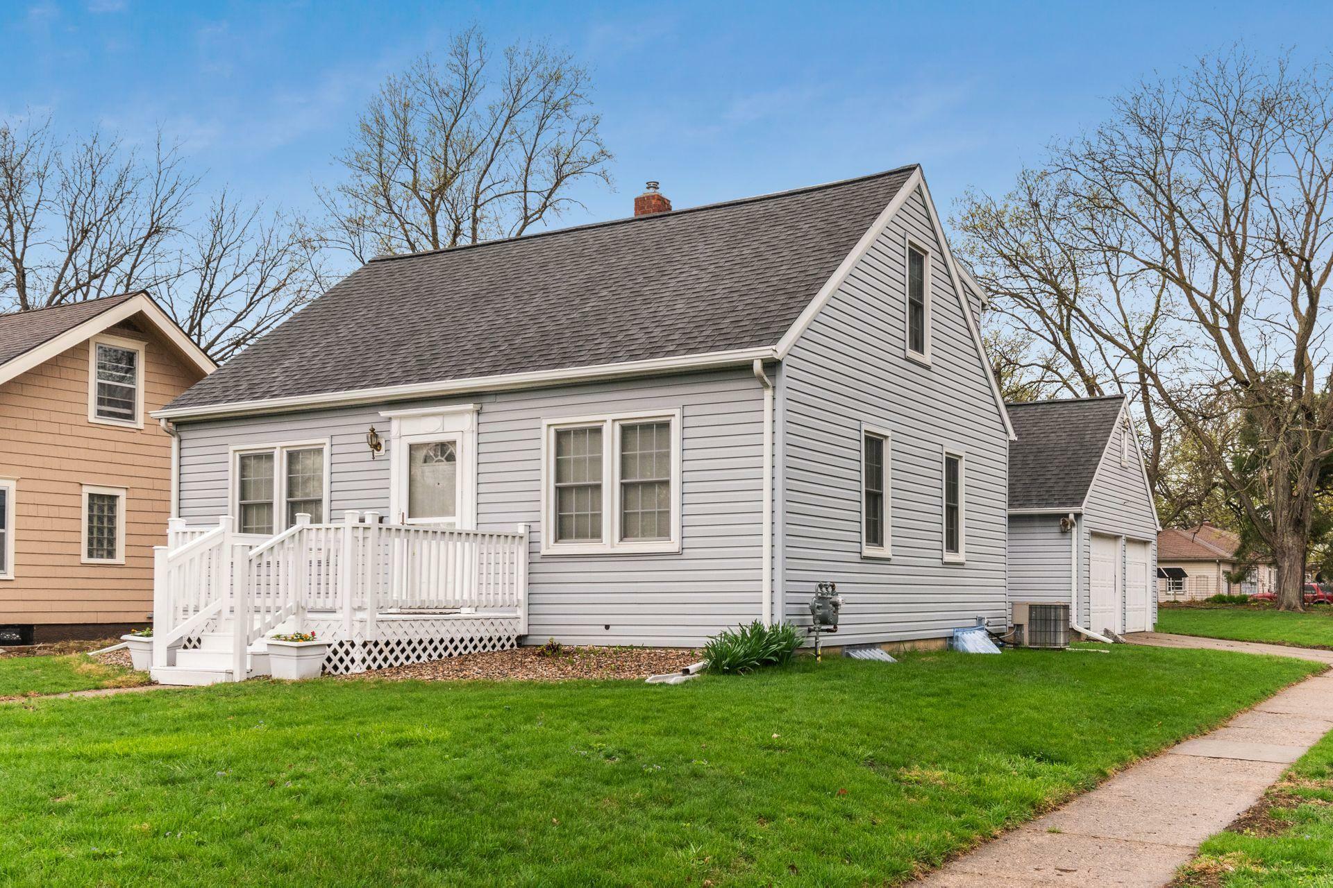 Property Photo:  1531 Burnett Avenue  IA 50010 