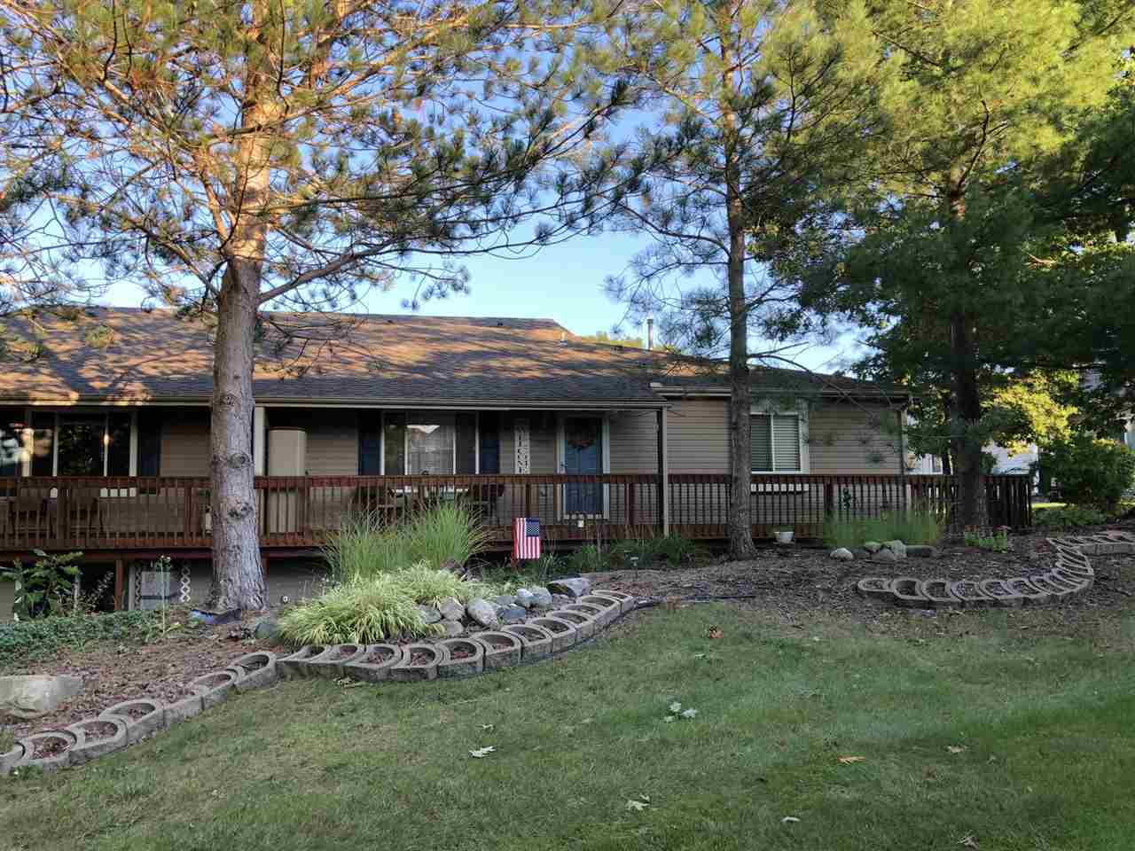 Property Photo:  9550 Woodside Circle  MI 48439 