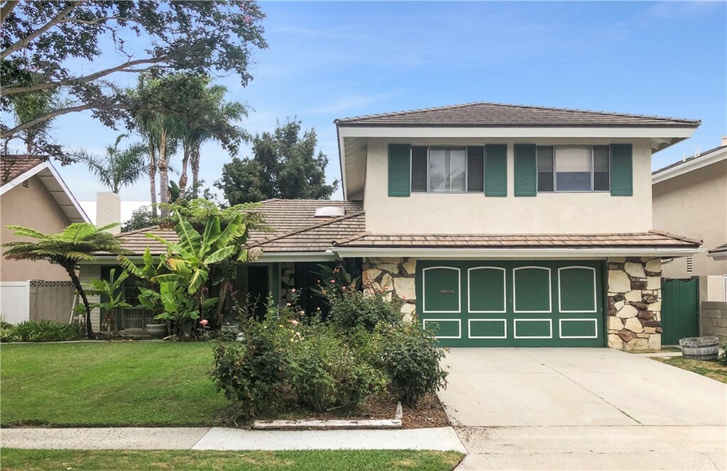 Property Photo:  10241 Wesley Circle  CA 92646 