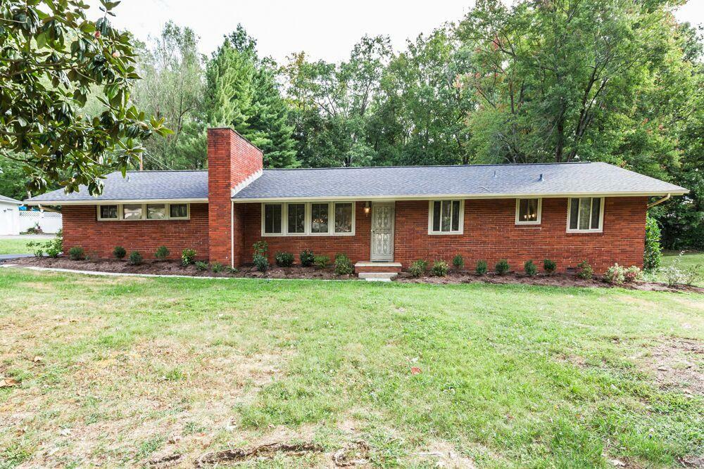 Property Photo:  406 Hastings Lane  TN 37909 