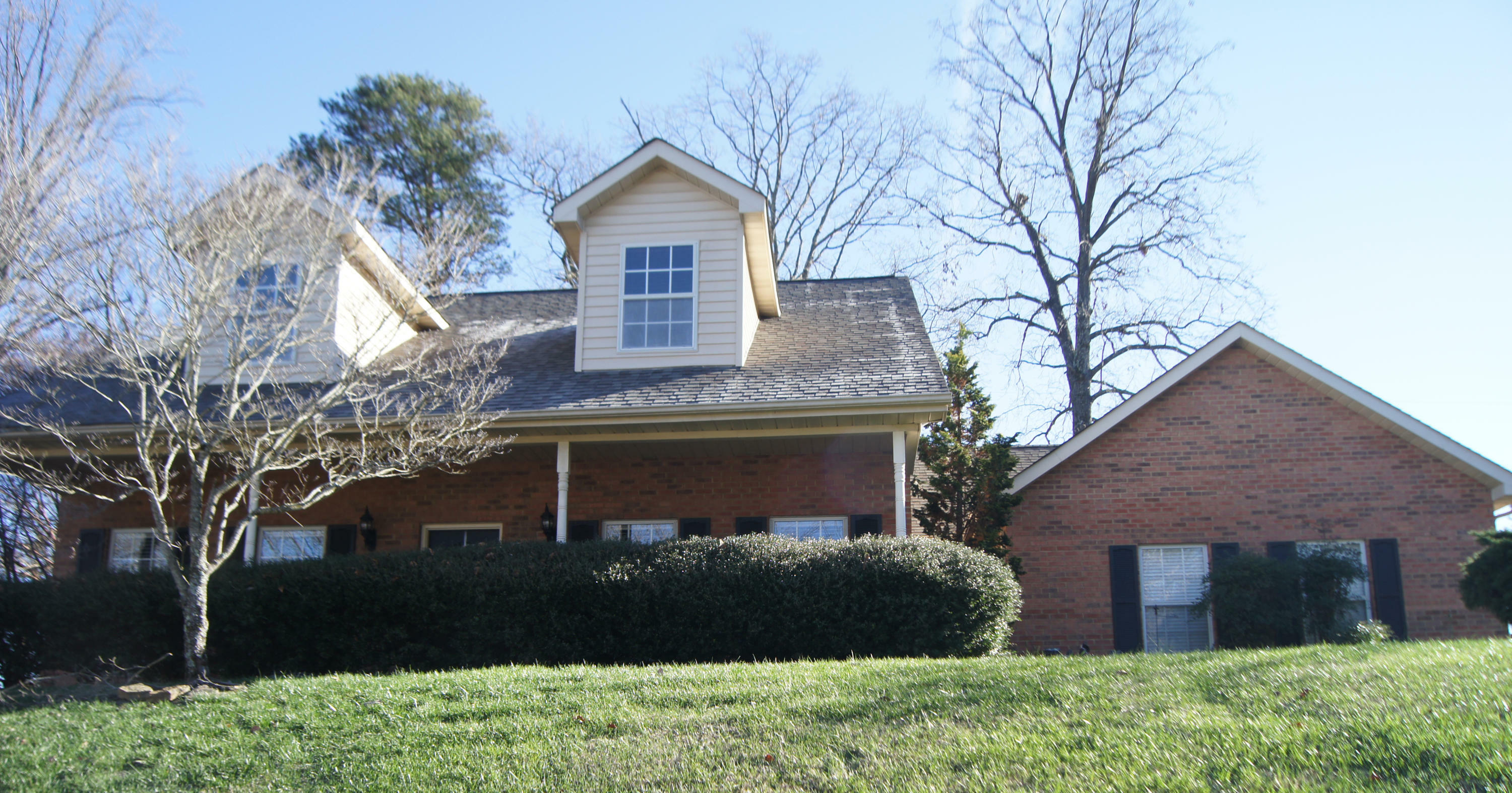 Property Photo:  940 Saint Johns Drive  TN 37801 