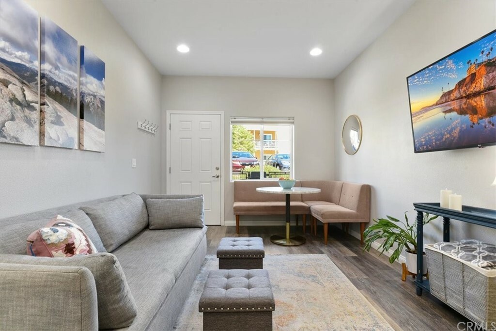 Property Photo:  878 Lawrence Drive  CA 93401 