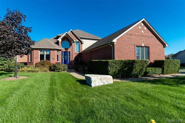 Property Photo:  59824 Glacier Creek Court  MI 48094 