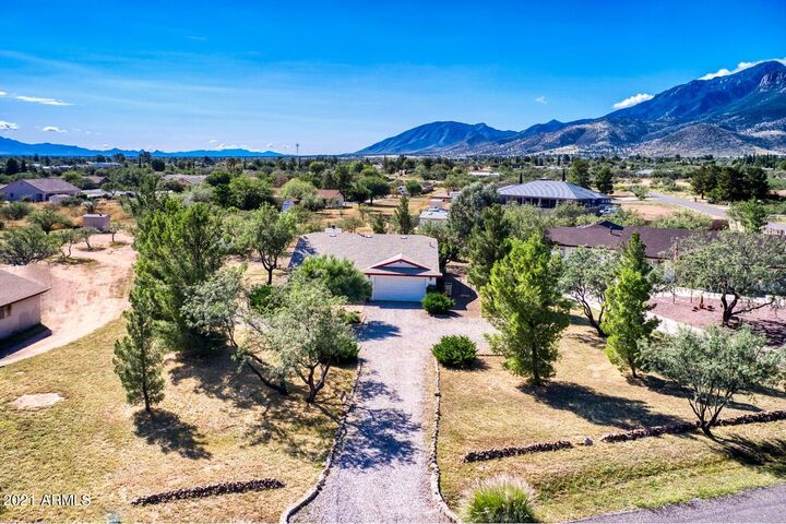 Property Photo: 3616 E Ojibwa Street AZ 85650