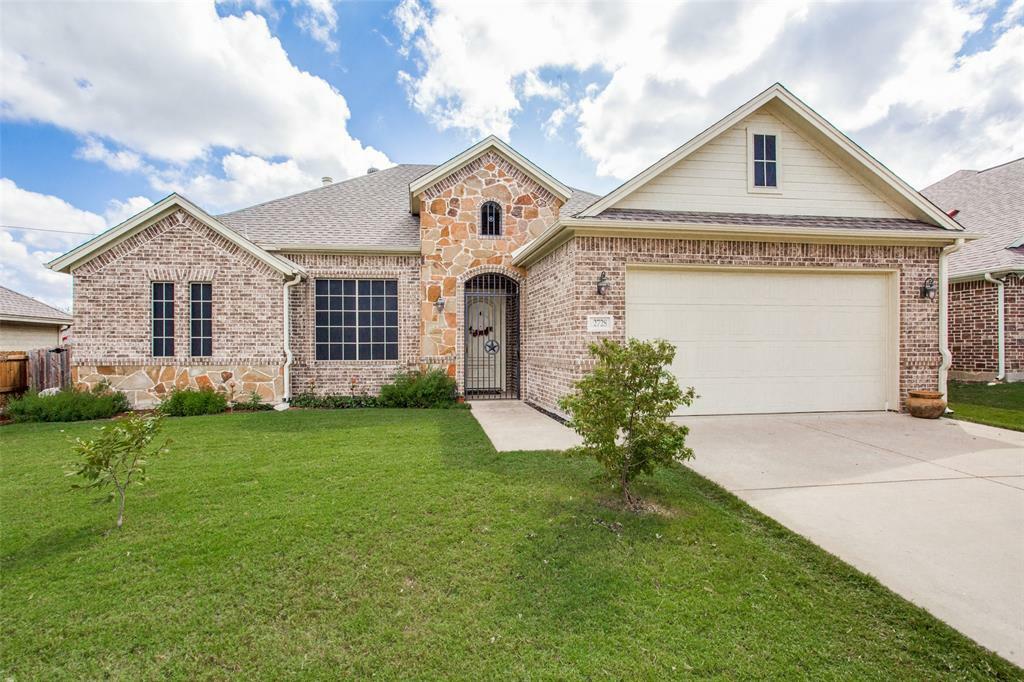 Property Photo:  2728 Clarendon Drive  TX 76207 