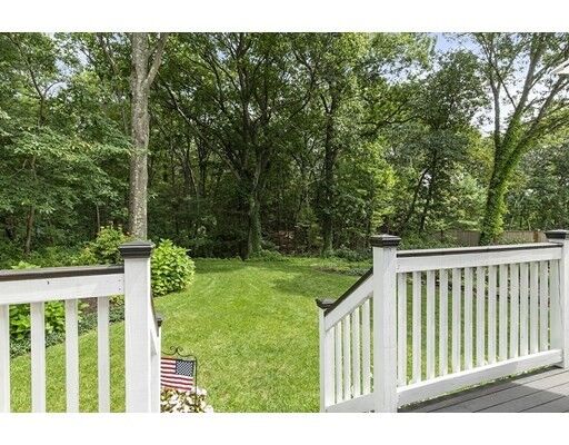 Property Photo:  5 Cricket Circle  MA 01810 