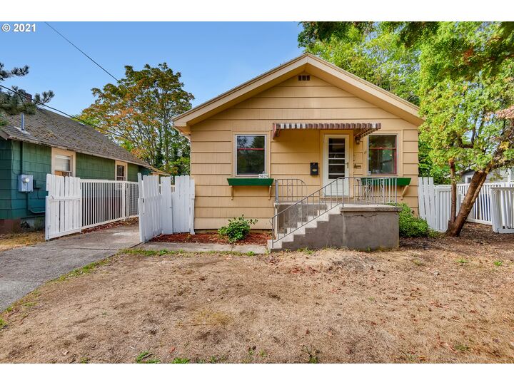 7029 SE 83rd Ave  Portland OR 97266 photo