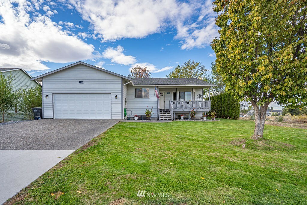 3700 W Peninsula Drive  Moses Lake WA 98837 photo