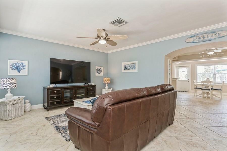 Property Photo:  9175 Gulf Boulevard  FL 33706 