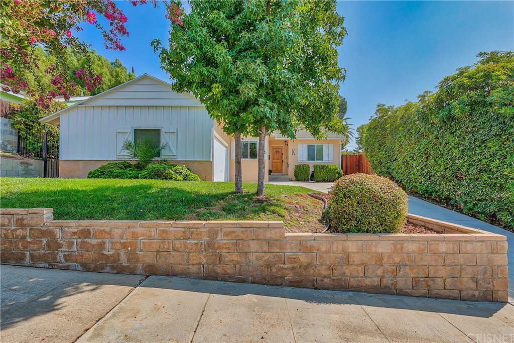Property Photo: 11146 Rhodesia Avenue CA 91040