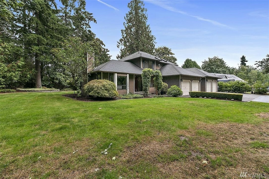 Property Photo: 30724 112th Ave SE WA 98092