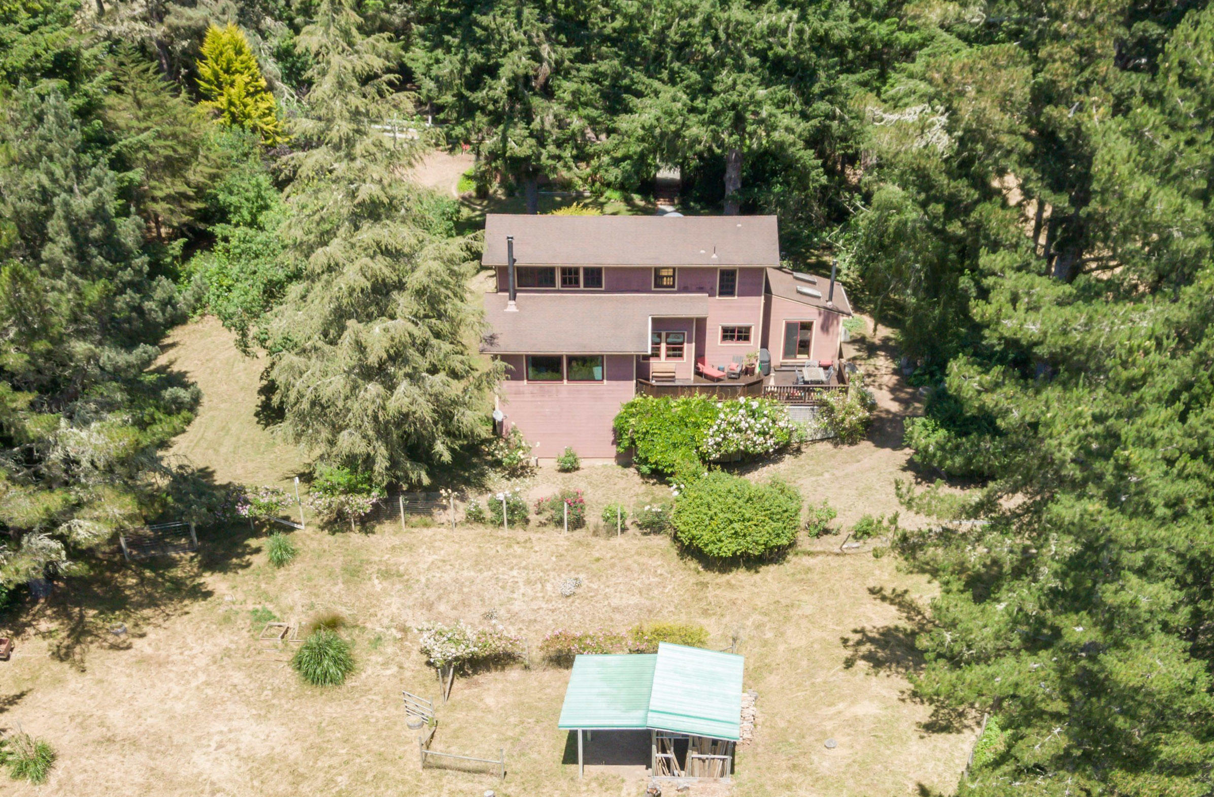 Property Photo:  340 Laurelwood Lane  CA 95525 