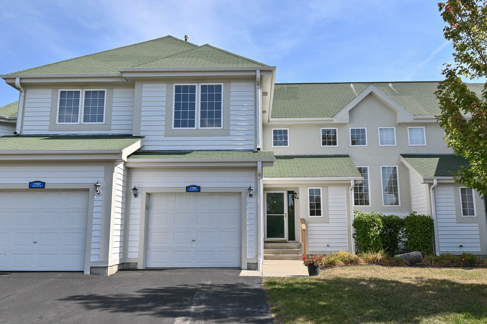 Property Photo: 1785 Woodland Dr WI 53147